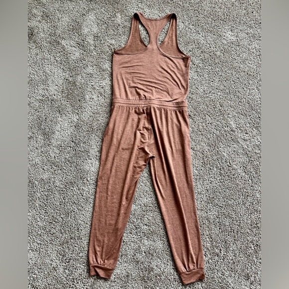 Vuori Lux Harem Jumpsuit in Dark Terracotta Heather sz S - Picture 3 of 3